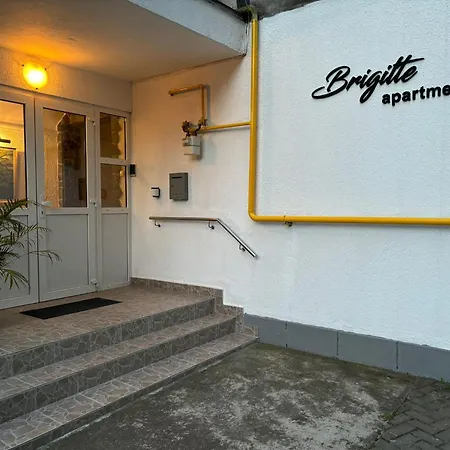 Brigitte Apartament *